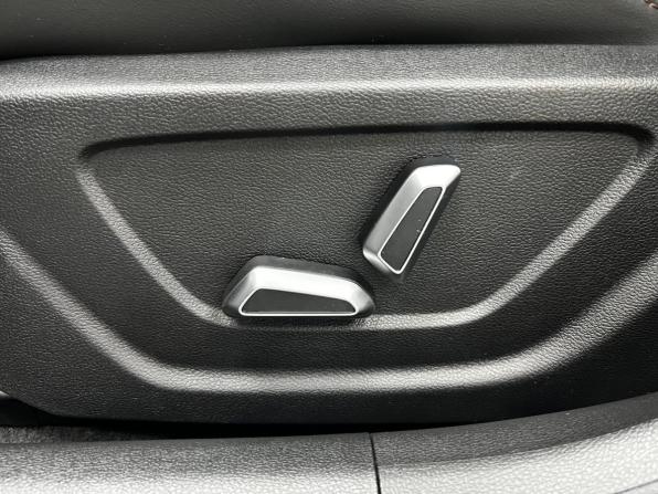 Geely Coolray I с пробегом 2023 года, цена 2 090 000 рублей, 28000 км, внедорожник, Автокод Объявления