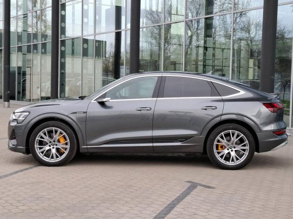 Audi e-tron I с пробегом 2020 года, цена 4 800 000 рублей, 22342 км, внедорожник, Автокод Объявления