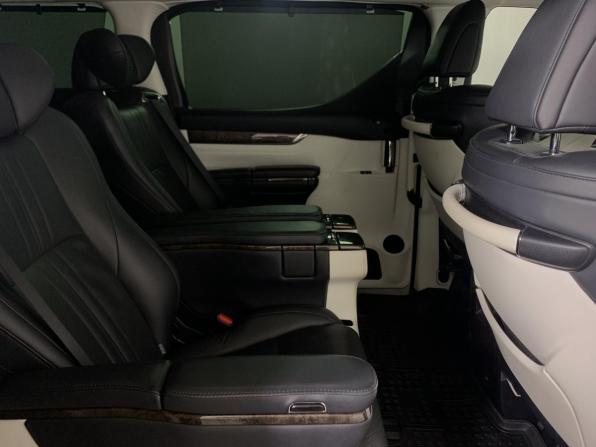 Toyota Alphard III Рестайлинг с пробегом 2019 года, цена 4 555 000 рублей, 184036 км, минивэн, Автокод Объявления