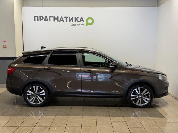 Lada (ВАЗ) Vesta I с пробегом 2021 года, цена 1 099 000 рублей, 102000 км, универсал, Автокод Объявления