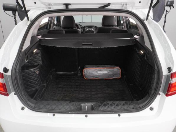 Lada (ВАЗ) Vesta I с пробегом 2019 года, цена 979 000 рублей, 110783 км, универсал, Автокод Объявления