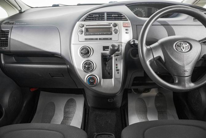 Toyota Ractis I с пробегом 2009 года, цена 599 000 рублей, 250000 км, хэтчбек, Автокод Объявления