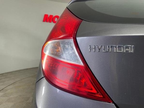 Hyundai Solaris I с пробегом 2013 года, цена 664 000 рублей, 228000 км, хэтчбек, Автокод Объявления