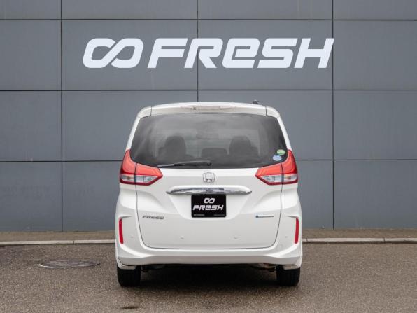 Honda Freed II с пробегом 2018 года, цена 1 545 000 рублей, 152823 км, компактвэн, Автокод Объявления