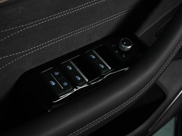Geely Monjaro I Рестайлинг 2 с пробегом 2026 года, цена 4 499 000 рублей, 40 км, внедорожник, Автокод Объявления
