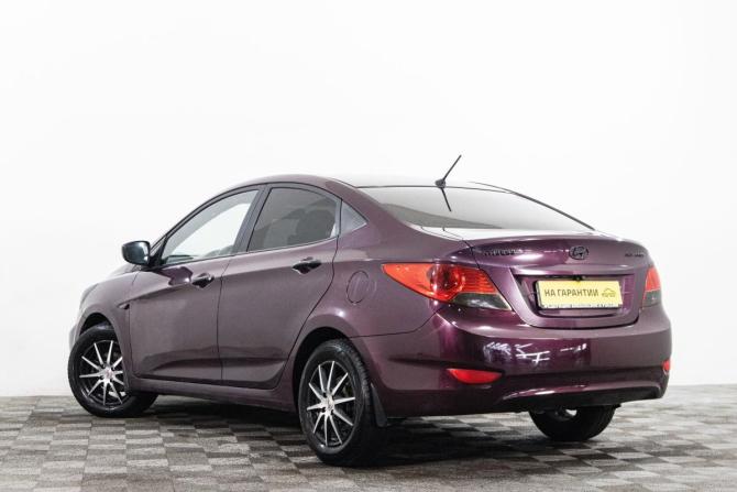 Hyundai Solaris I с пробегом 2012 года, цена 779 000 рублей, 154000 км, седан, Автокод Объявления