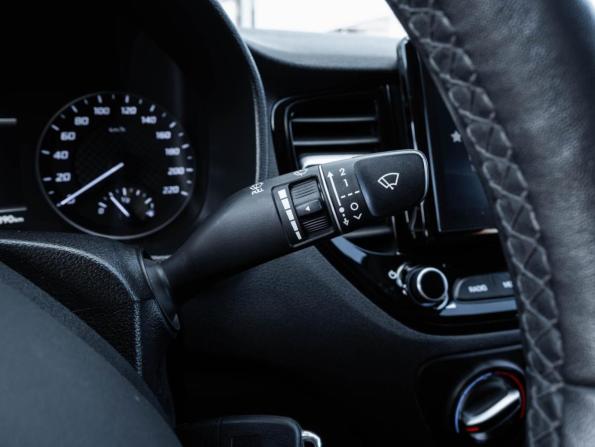Hyundai Solaris II с пробегом 2020 года, цена 1 549 000 рублей, 72390 км, седан, Автокод Объявления