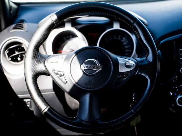 Nissan Juke I с пробегом 2013 года, цена 980 000 рублей, 200550 км, внедорожник, Автокод Объявления