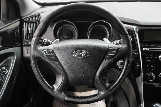 Hyundai Sonata VI (YF) с пробегом 2011 года, цена 1 199 000 рублей, 288000 км, седан, Автокод Объявления