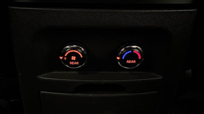 Nissan Pathfinder III Рестайлинг с пробегом 2012 года, цена 1 440 000 рублей, 241834 км, внедорожник, Автокод Объявления
