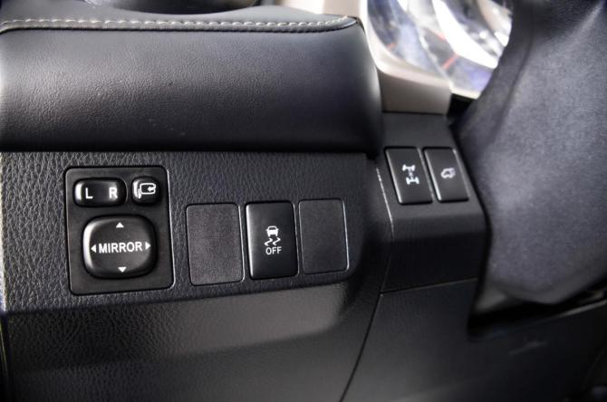 Toyota RAV4 IV (XA40) с пробегом 2013 года, цена 1 799 000 рублей, 180971 км, внедорожник, Автокод Объявления