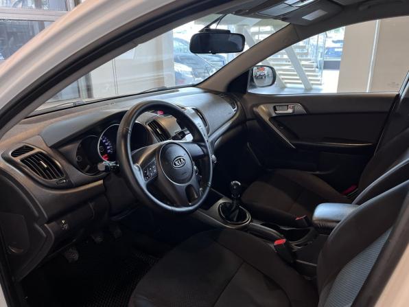 Kia Cerato II с пробегом 2010 года, цена 595 000 рублей, 264138 км, седан, Автокод Объявления
