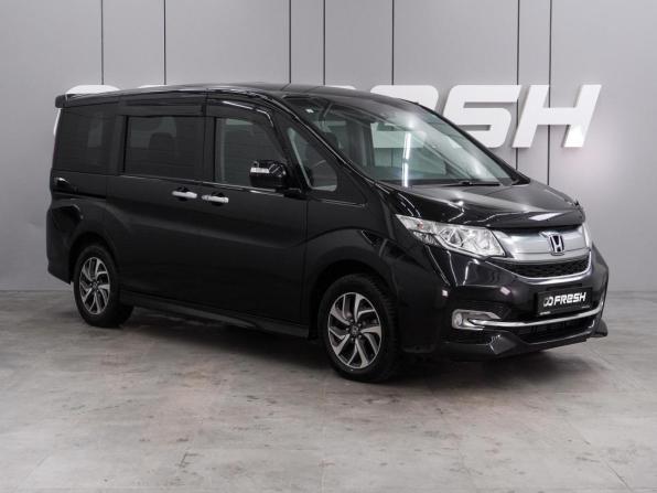 Honda Stepwgn V с пробегом 2017 года, цена 2 069 000 рублей, 106538 км, минивэн, Автокод Объявления