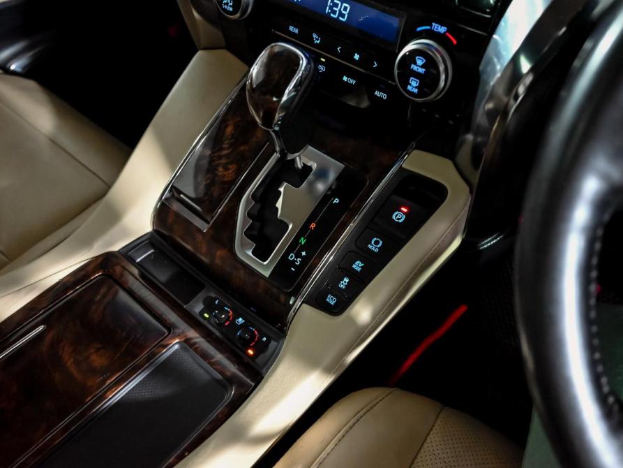 Toyota Alphard III Рестайлинг Екатеринбург  - изображение 14