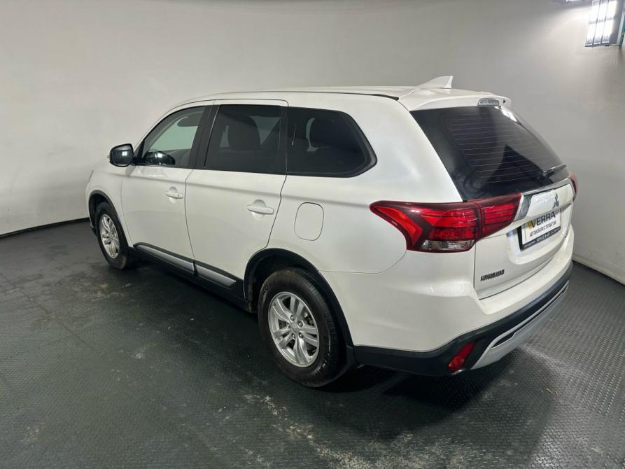 Mitsubishi Outlander III Рестайлинг 3 Пермь  - изображение 6