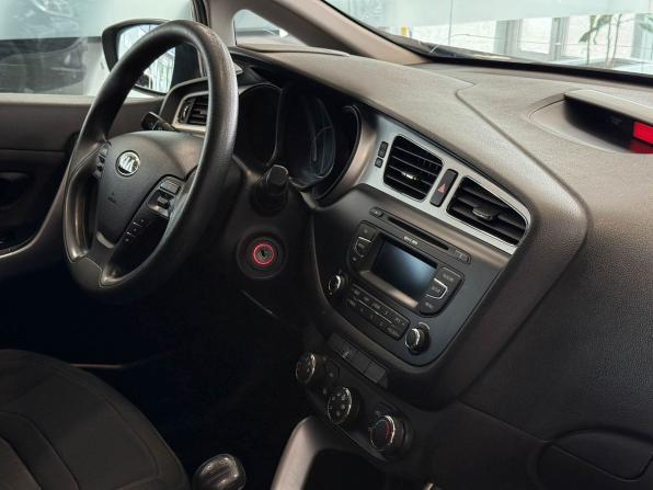 Kia Ceed II с пробегом 2012 года, цена 1 087 000 рублей, 98991 км, хэтчбек, Автокод Объявления