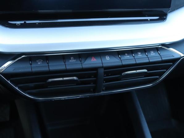 Skoda Octavia IV (A8) с пробегом 2020 года, цена 2 490 000 рублей, 87171 км, лифтбек, Автокод Объявления