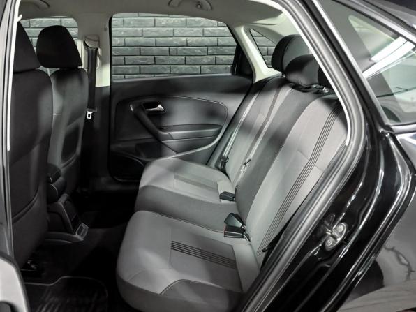 Volkswagen Polo V Рестайлинг с пробегом 2016 года, цена 1 290 000 рублей, 90671 км, седан, Автокод Объявления