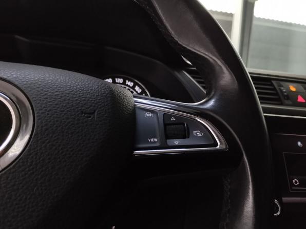 Skoda Superb III с пробегом 2018 года, цена 2 350 000 рублей, 140035 км, универсал, Автокод Объявления