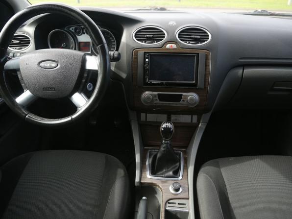 Ford Focus II Рестайлинг с пробегом 2008 года, цена 355 000 рублей, 290000 км, седан, Автокод Объявления