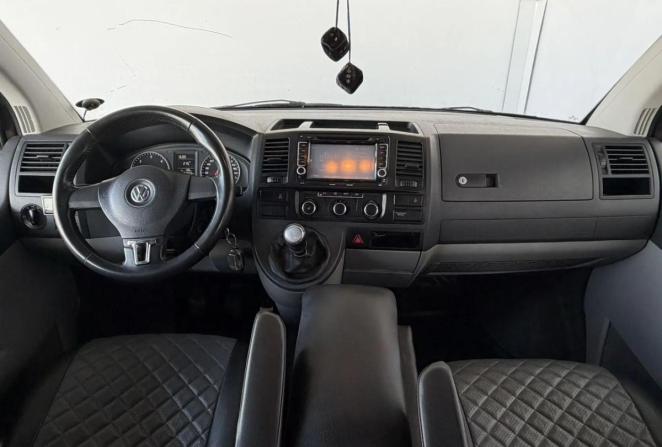 Volkswagen Caravelle T5 Рестайлинг с пробегом 2013 года, цена 1 550 000 рублей, 352420 км, минивэн, Автокод Объявления