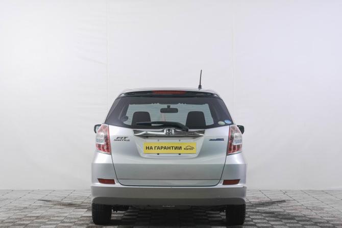 Honda Fit Shuttle I Рестайлинг с пробегом 2014 года, цена 1 219 000 рублей, 120000 км, универсал, Автокод Объявления