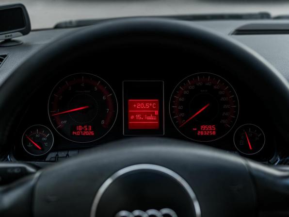 Audi A4 II (B6) с пробегом 2002 года, цена 324 001 рубль, 283254 км, седан, Автокод Объявления