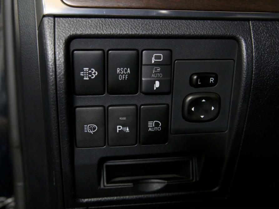Toyota Land Cruiser 200 Series Рестайлинг 2 Санкт-Петербург  - изображение 23