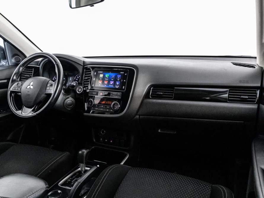 Mitsubishi Outlander III Рестайлинг 3 Санкт-Петербург  - изображение 9