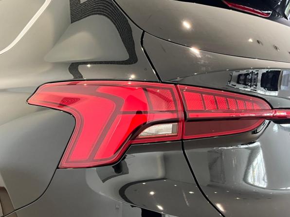Hyundai Santa Fe IV Рестайлинг с пробегом 2022 года, цена 4 099 000 рублей, 72508 км, внедорожник, Автокод Объявления