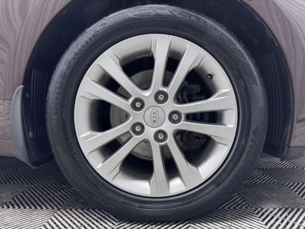 Kia Ceed II с пробегом 2014 года, цена 1 160 000 рублей, 134105 км, универсал, Автокод Объявления