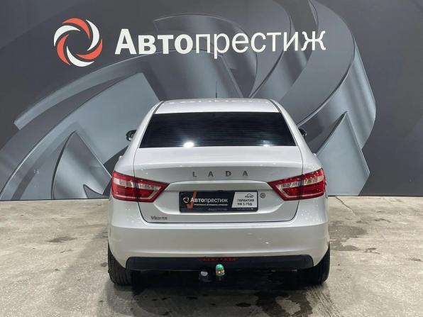 Lada (ВАЗ) Vesta I с пробегом 2017 года, цена 745 000 рублей, 140544 км, седан, Автокод Объявления