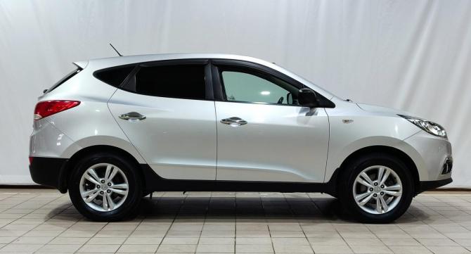 Hyundai ix35 I с пробегом 2013 года, цена 1 050 000 рублей, 95000 км, внедорожник, Автокод Объявления