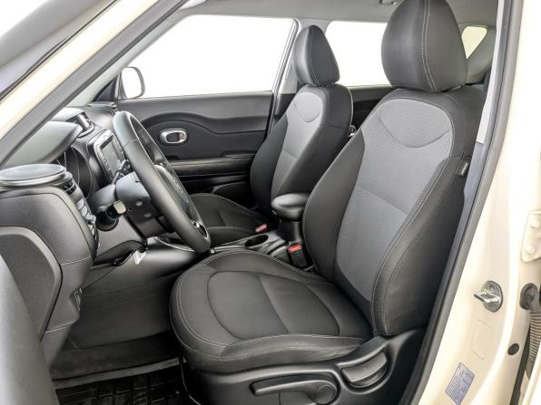 Kia Soul II Рестайлинг с пробегом 2017 года, цена 1 425 000 рублей, 214400 км, хэтчбек, Автокод Объявления