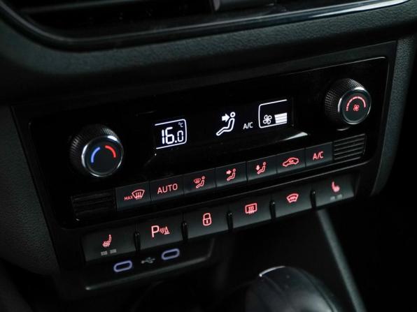 Volkswagen Polo VI с пробегом 2022 года, цена 1 548 055 рублей, 99073 км, лифтбек, Автокод Объявления