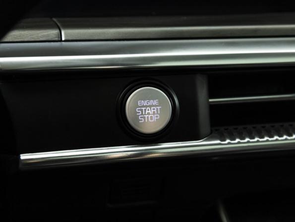 Kia K5 III с пробегом 2022 года, цена 2 490 000 рублей, 26486 км, седан, Автокод Объявления
