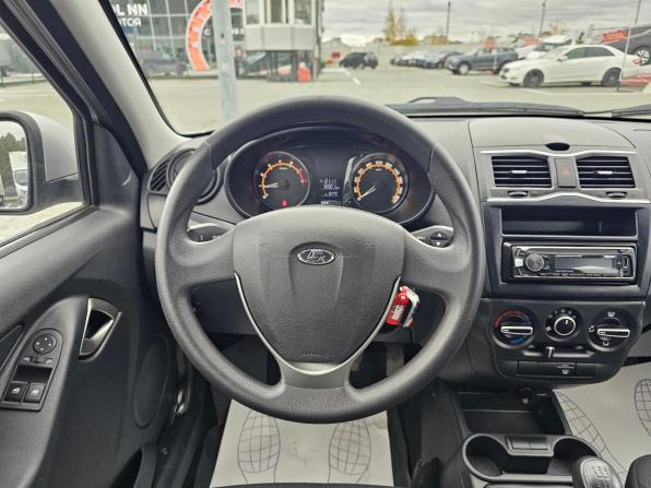 Lada (ВАЗ) Granta I Рестайлинг с пробегом 2023 года, цена 729 995 рублей, 91981 км, седан, Автокод Объявления