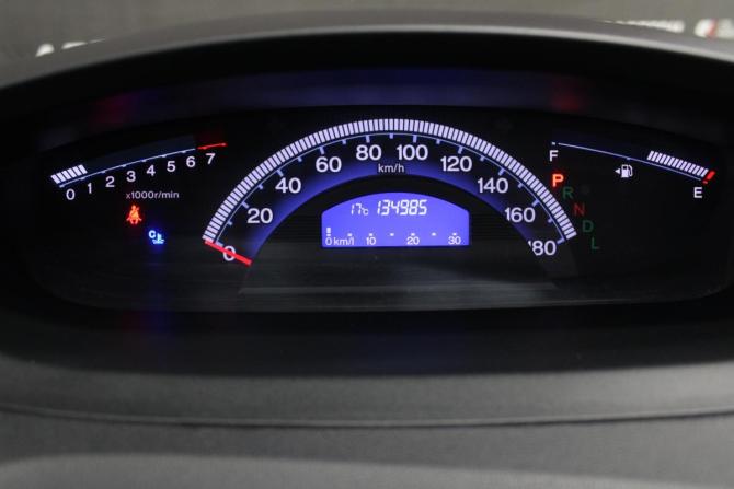 Honda Freed I с пробегом 2011 года, цена 973 000 рублей, 135000 км, компактвэн, Автокод Объявления