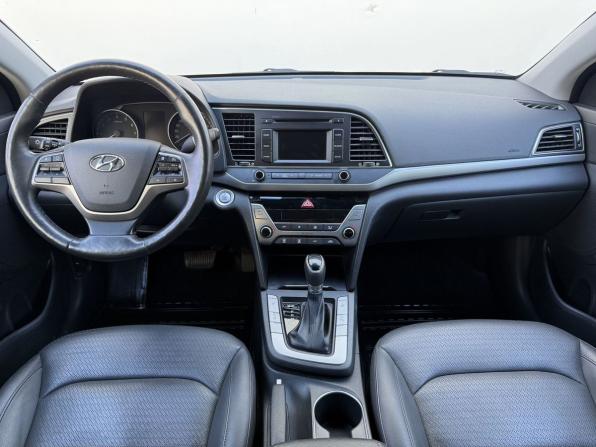 Hyundai Elantra VI (AD) с пробегом 2017 года, цена 1 500 000 рублей, 108512 км, седан, Автокод Объявления