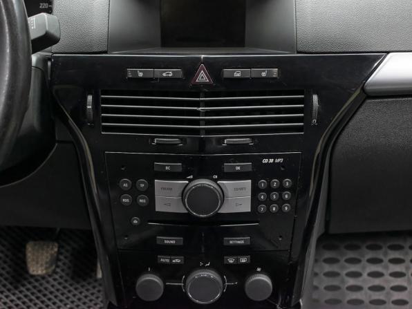 Opel Astra H Рестайлинг с пробегом 2010 года, цена 449 000 рублей, 426500 км, седан, Автокод Объявления