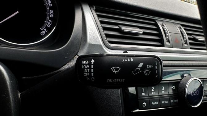 Skoda Rapid I Рестайлинг с пробегом 2018 года, цена 1 425 000 рублей, 82138 км, лифтбек, Автокод Объявления
