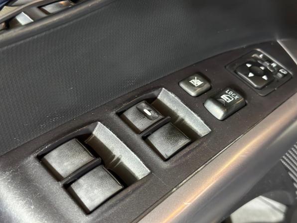 Mitsubishi Outlander II Рестайлинг с пробегом 2011 года, цена 1 350 000 рублей, 204366 км, внедорожник, Автокод Объявления