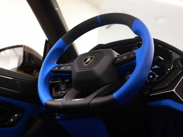 Lamborghini Urus I Рестайлинг с пробегом 2025 года, цена 40 900 000 рублей, 59 км, внедорожник, Автокод Объявления