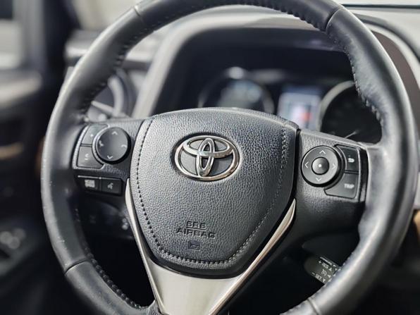 Toyota RAV4 IV (XA40) Рестайлинг с пробегом 2018 года, цена 2 499 000 рублей, 199758 км, внедорожник, Автокод Объявления