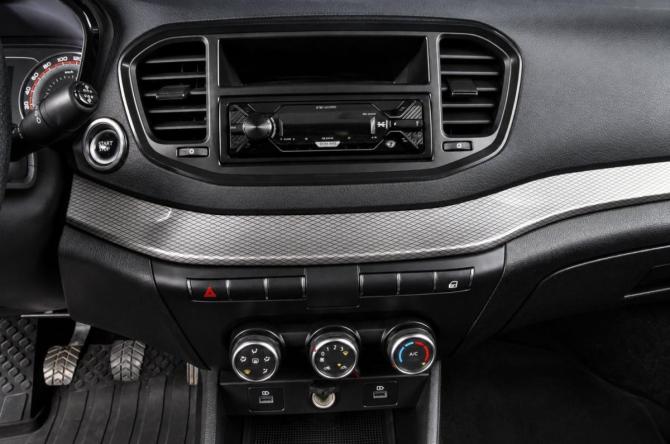 Lada (ВАЗ) Vesta I Рестайлинг (NG) с пробегом 2023 года, цена 1 299 000 рублей, 41882 км, седан, Автокод Объявления