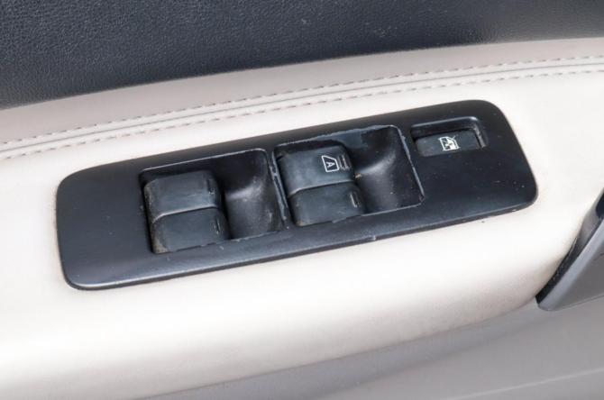 Nissan Qashqai I Рестайлинг с пробегом 2010 года, цена 1 029 000 рублей, 236752 км, внедорожник, Автокод Объявления