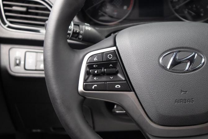 Hyundai Solaris II Рестайлинг с пробегом 2020 года, цена 1 579 000 рублей, 49000 км, седан, Автокод Объявления