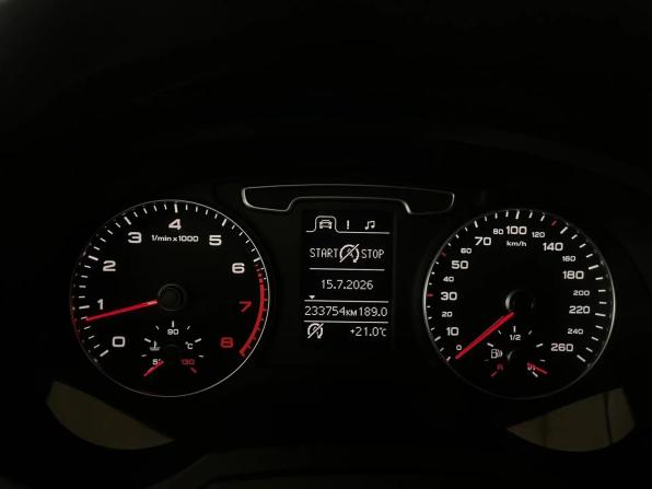 Audi Q3 I (8U) с пробегом 2012 года, цена 1 122 000 рублей, 233751 км, внедорожник, Автокод Объявления