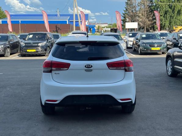 Kia Rio III Рестайлинг с пробегом 2016 года, цена 750 000 рублей, 259712 км, хэтчбек, Автокод Объявления