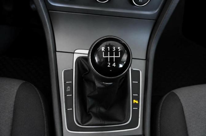 Volkswagen Golf VII с пробегом 2013 года, цена 869 000 рублей, 208595 км, хэтчбек, Автокод Объявления